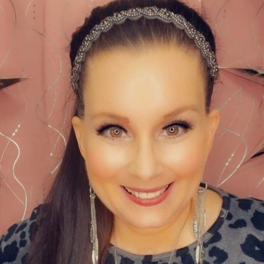 Meet your Posher, Regina